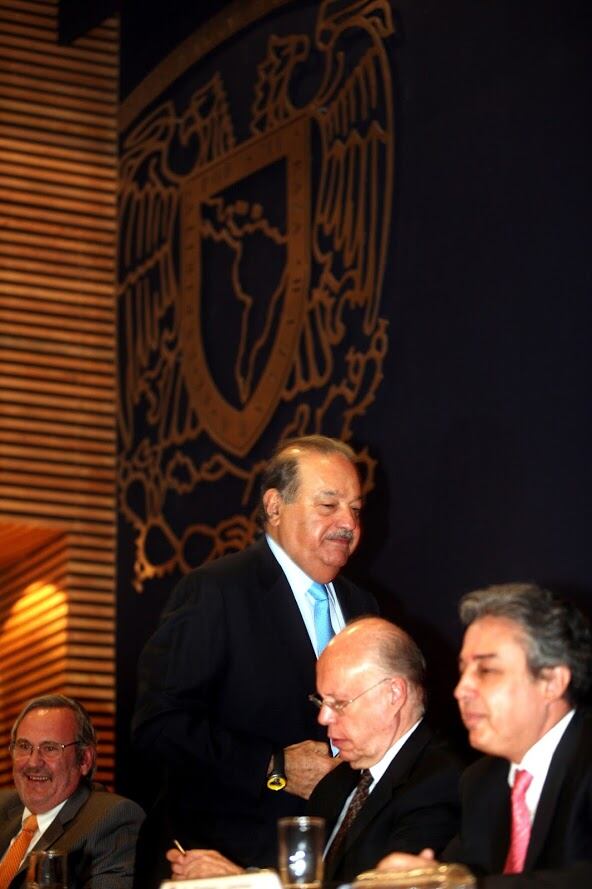 Carlos Slim vs. Mark Zuckerberg, duelo de millonarios