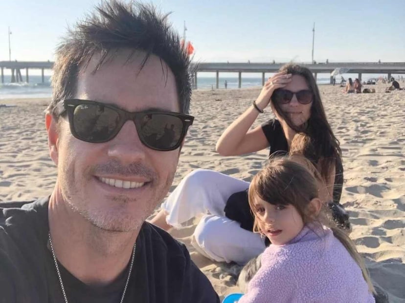 Mauricio Ochmann junto a sus hijas Lorenza y Kailani / Foto: Instagram @mauochmann