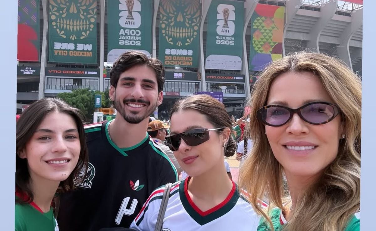 Rafaela y Santiago Márquez con Manuela y Jaydy Michel. (Foto: Instagram)