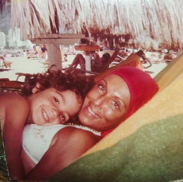 Jaime Camil y su abuelita Vovi / Instagram