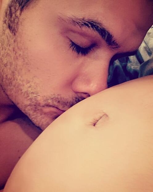 Ya nació la bebé de Brandon Peniche y Kristal Cid