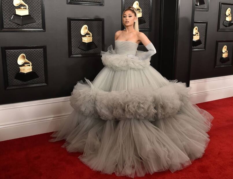 Premios Grammy: Los vestidos más icónicos de todos los tiempos en la alfombra roja