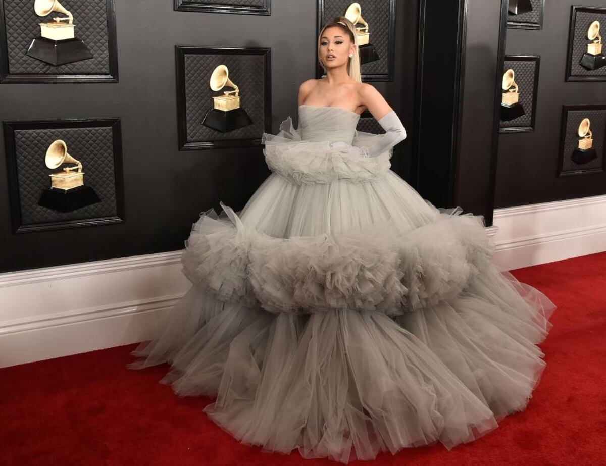 Premios Grammy: Los vestidos más icónicos de todos los tiempos en la alfombra roja