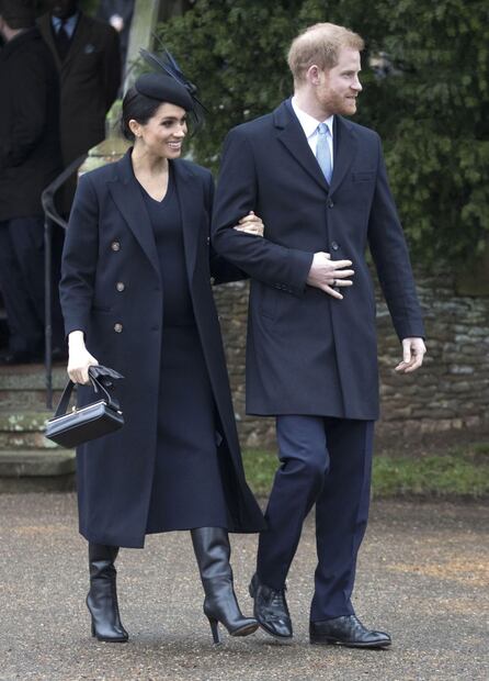 Róbale el look a Meghan Markle para tu cena de Navidad 