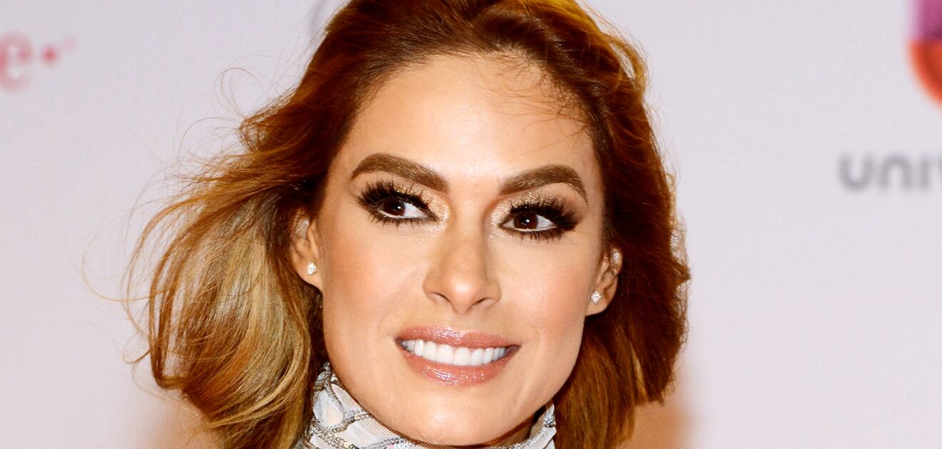<p>Galilea Montijo trabaja con el peso de su cuerpo, necesita disciplina, concentración y resistencia. <strong>(Foto: Archivo)</strong></p>
