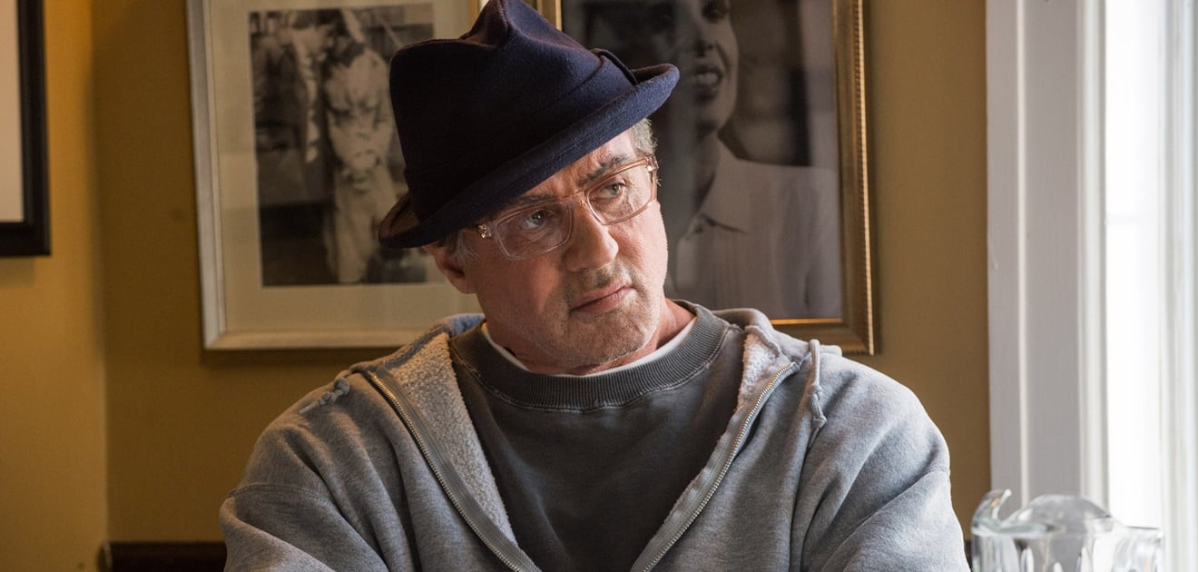 <p>La primera película basada en la vida de un boxeador americano se estrenó en las salas americanas de cine en 1976, así es como lucen sus personajes en 2017. <strong>(Foto: Película “Rocky Balboa”, Archivo El Universal)</strong></p>
