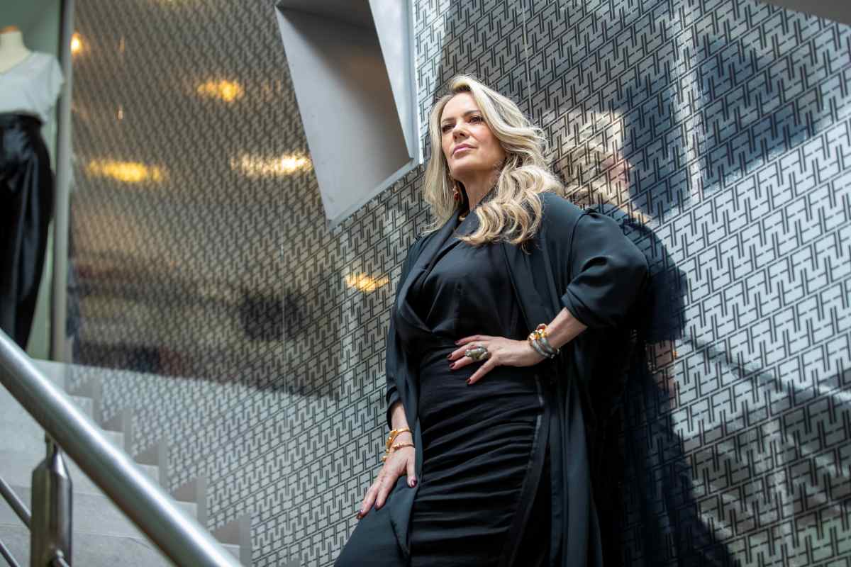 Rebecca de Alba cuenta su historia de amor y altruismo