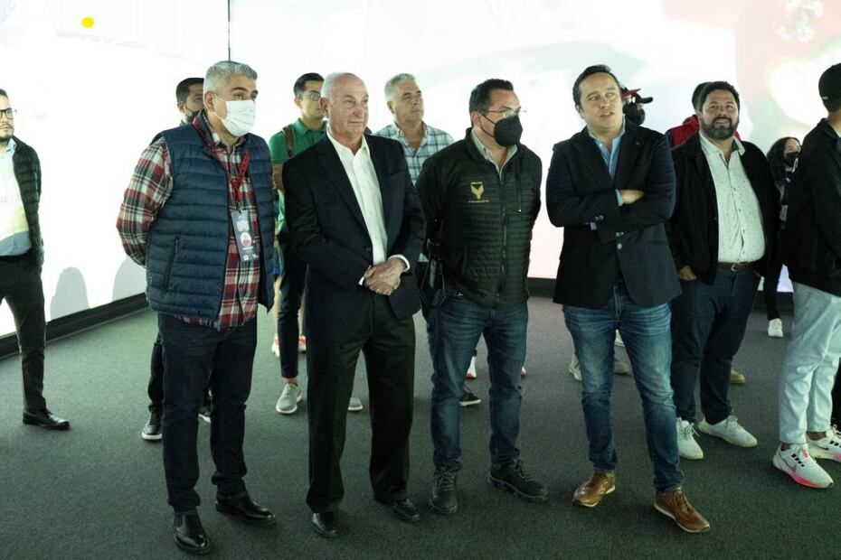 Pepe Maiz agradece a Alfredo Harp Helú y presenta su biografía