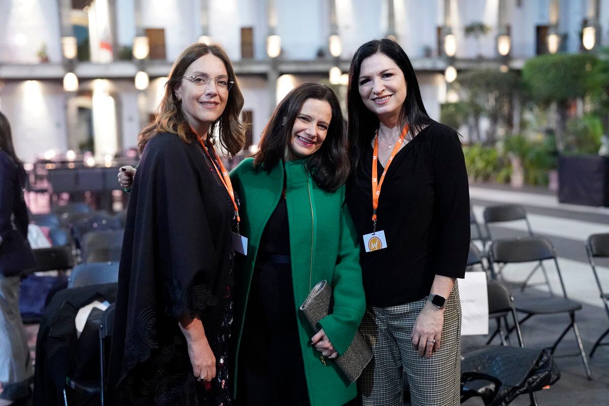 Melanie Devlyn, María Aramoni e Inés Vargas. (Foto: Leonardo Gómez)