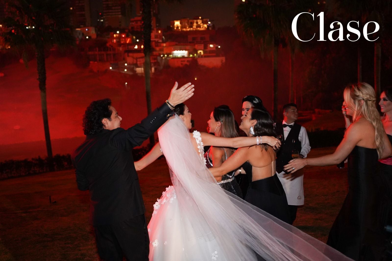 Paulina Abascal y Valentín Girón ¡qué espectacular boda! 