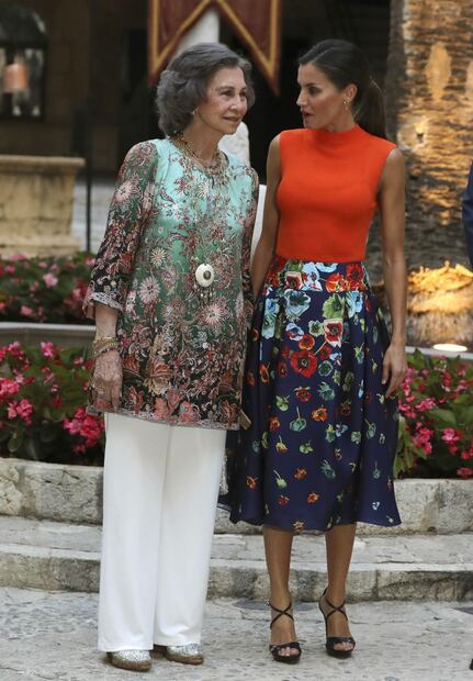 Los intentos de reconciliación entre la reina Letizia y Doña Sofía este verano