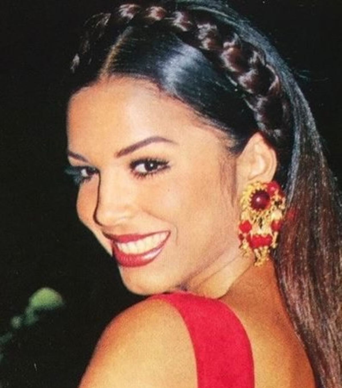 El look de Biby Gaytán que Ale Capetillo recreó / Foto: Instagram @alecapetilloga