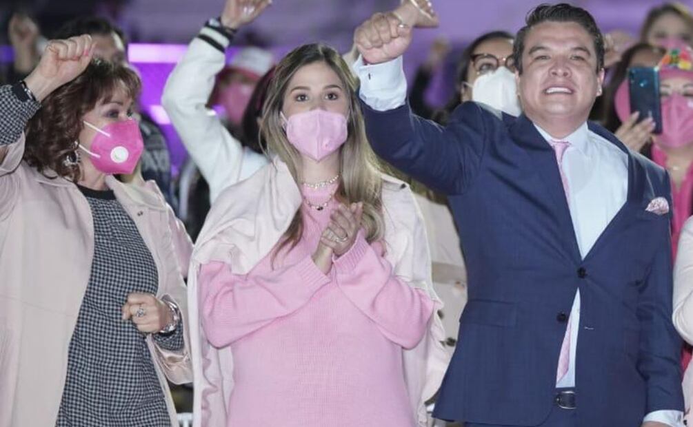Gerardo Islas y Claudia Wade a días de convertirse en papás