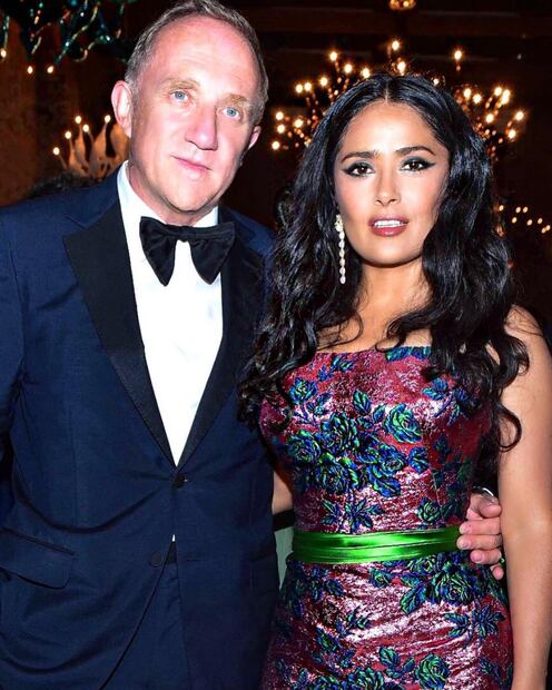 Salma Hayek responde a críticas de su matrimonio: “No pueden creer que esta mexicana terminó en la vida que tiene”