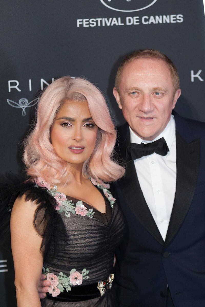 Los sorprendentes cambios de look de Salma Hayek: desde corte bob hasta orgullosas canas 