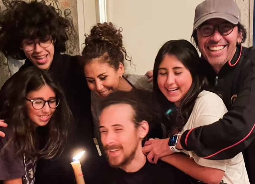 Los hijos de Vica Andrade y Memo del Bosque reunido / Foto: Instagram - @vica_tica