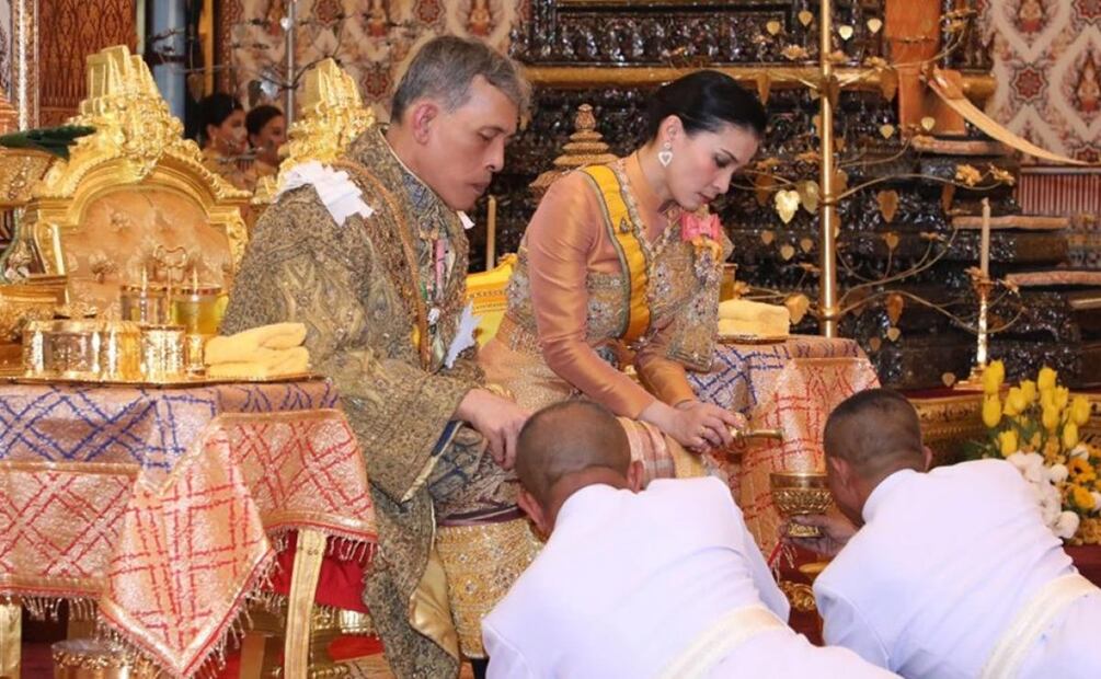 Repudian al rey de Tailandia por sus escándalos en hotel alemán