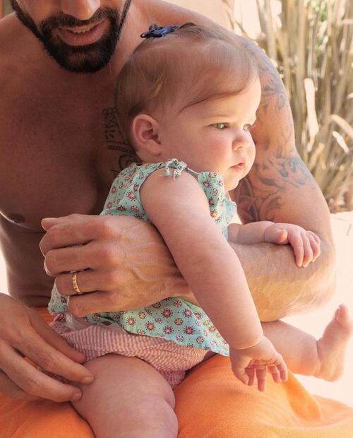 “La dueña de mis sueños”: Ricky Martin conmueve a la web con el tierno rostro de su hija Lucía