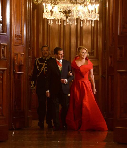 ¿Cómo se vistió Angélica Rivera en la Ceremonia del Grito de Independencia?