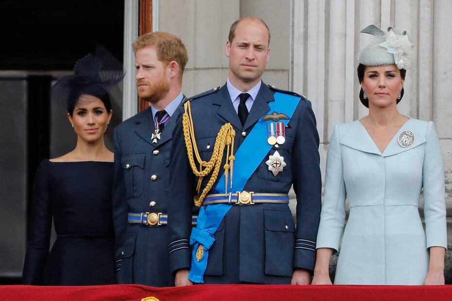 Meghan Markle junto al príncipe Harry, el príncipe William y Kate Middleton / AFP 