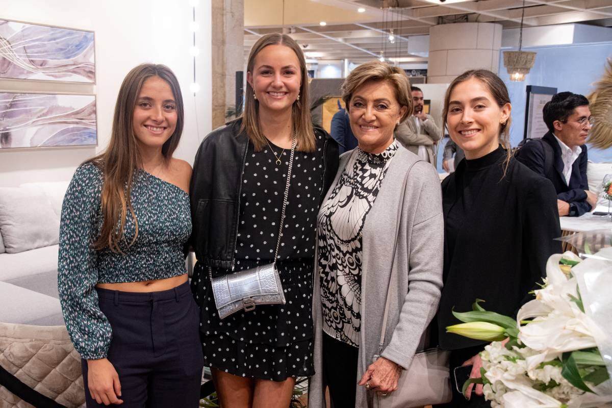 Luciana Amezcua, Pía Gerard, Ivette Barroso y Alexia Amezcua. (Foto: Arturo Quintero)