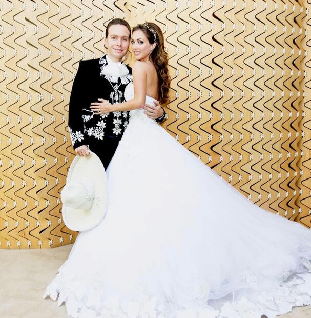 Anahí y Manuel Velasco compartieron fotos exclusivas de su boda / Foto: anahi