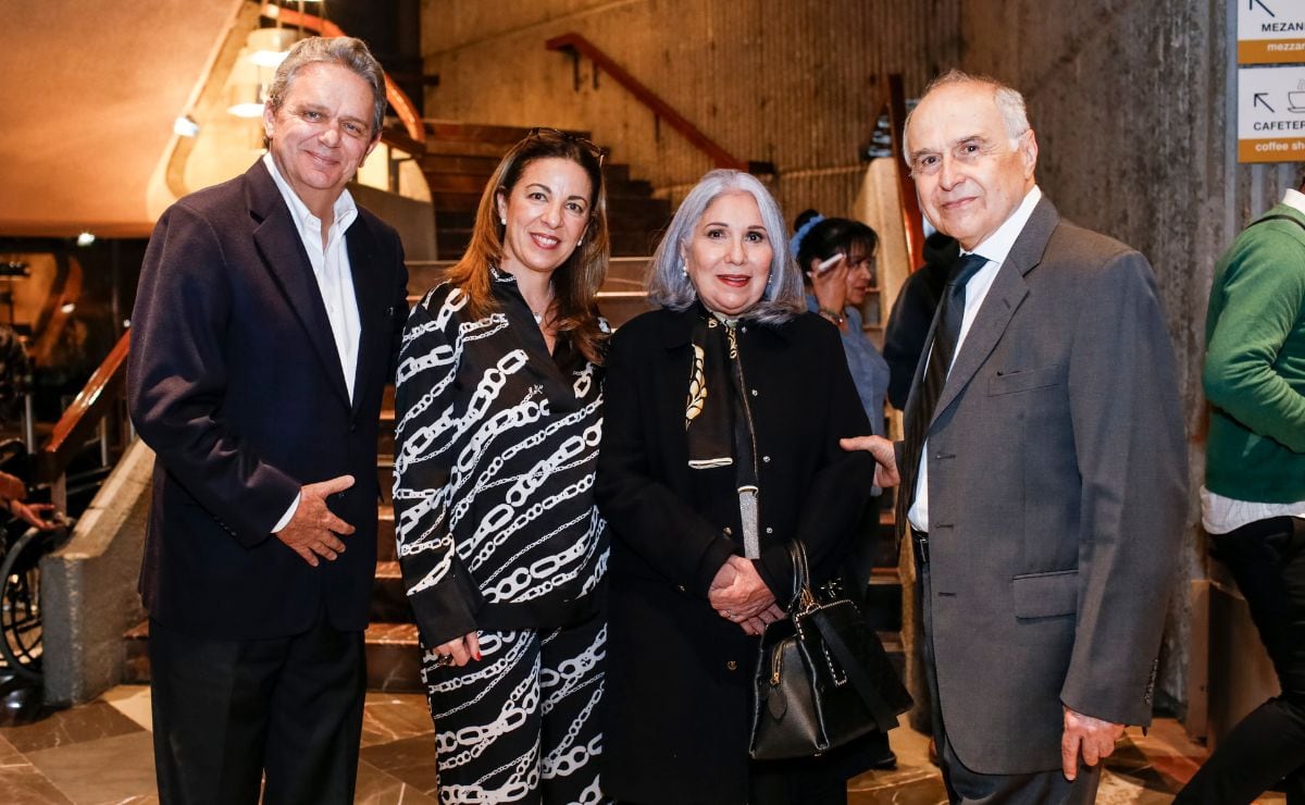 Carlos y Alejandra León con Rocío Bravo y Carlos Herrera Prats / Foto: Esteban Torreblanca