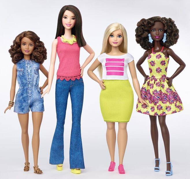 Barbie cambia de talla y de piel