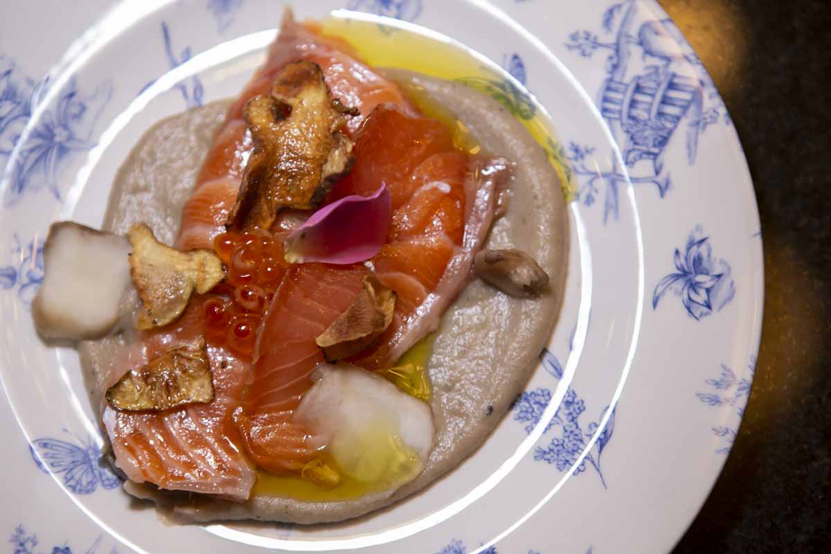 Gravlax de salmón. (Foto: Esteban Torreblanca)
