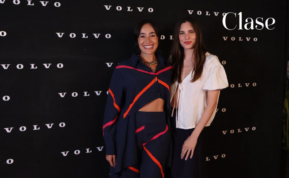 Pau Zurita y Macarena Achaga en Paradise Party, el lanzamiento del Volvo EX30 / Foto: Nayeli Castillo