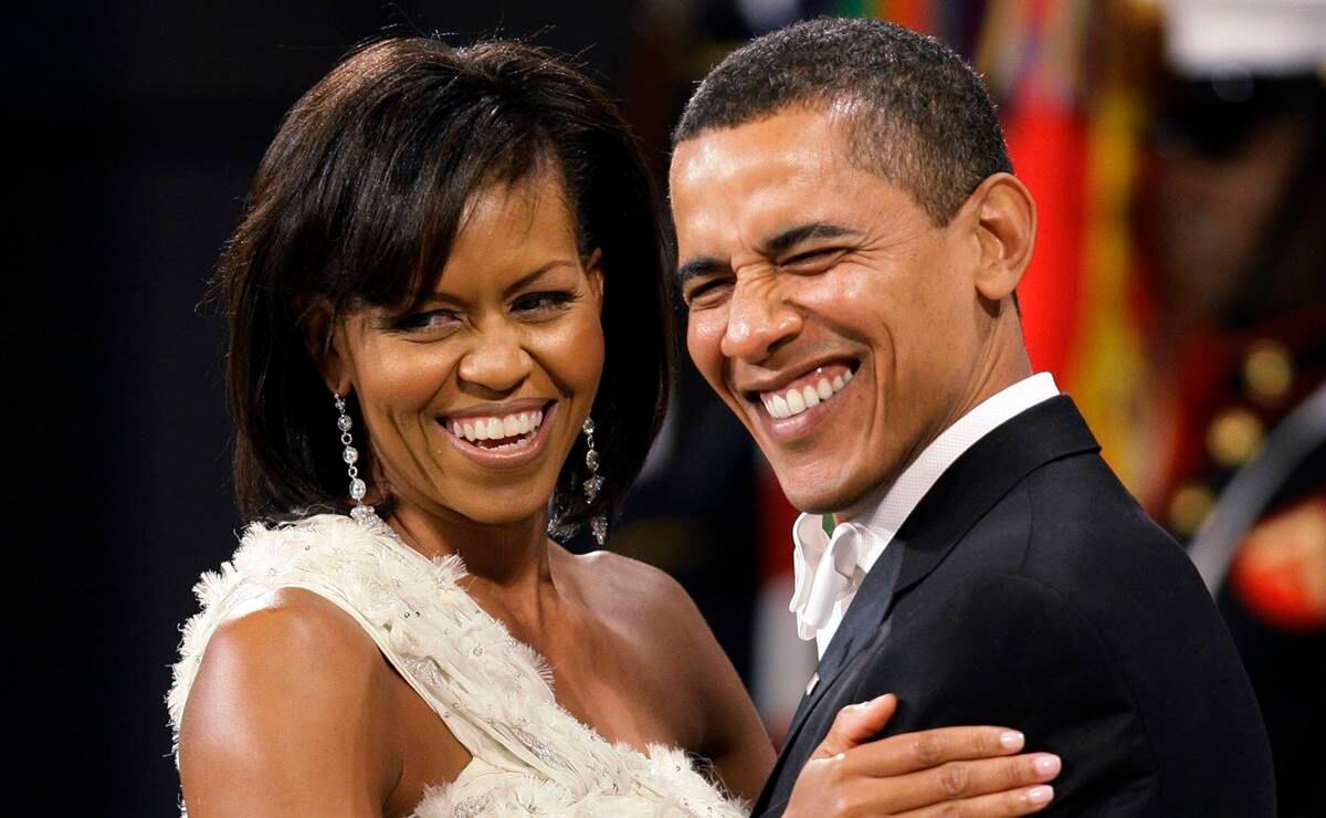 Barack Obama supera a Michelle Obama con las ventas del libro "A Promised Land"