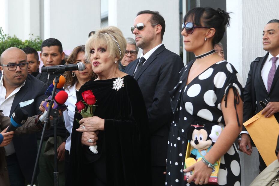 Esto es lo que opina Sara Salazar del protagonismo de Anel en el homenaje de José José en México 