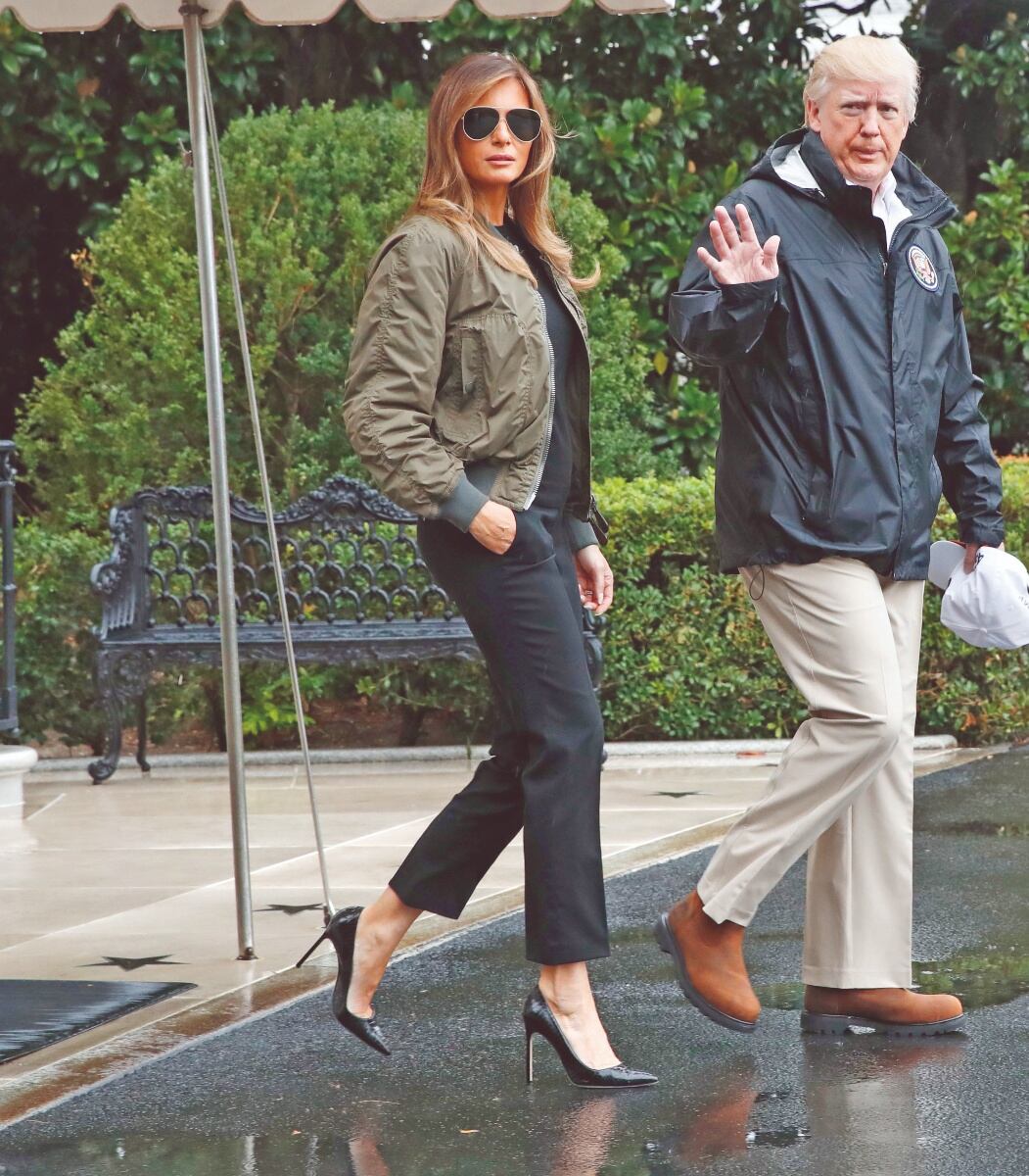 El controvertido estilo de Melania Trump ¿pudo haber dañado a su esposo?