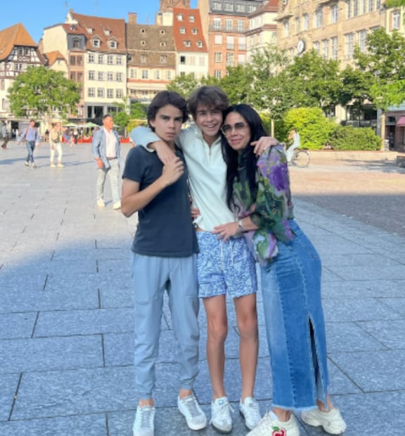Paola Rojas junto a sus dos hijos, Leonardo y Paulo / Foto: Instagram
