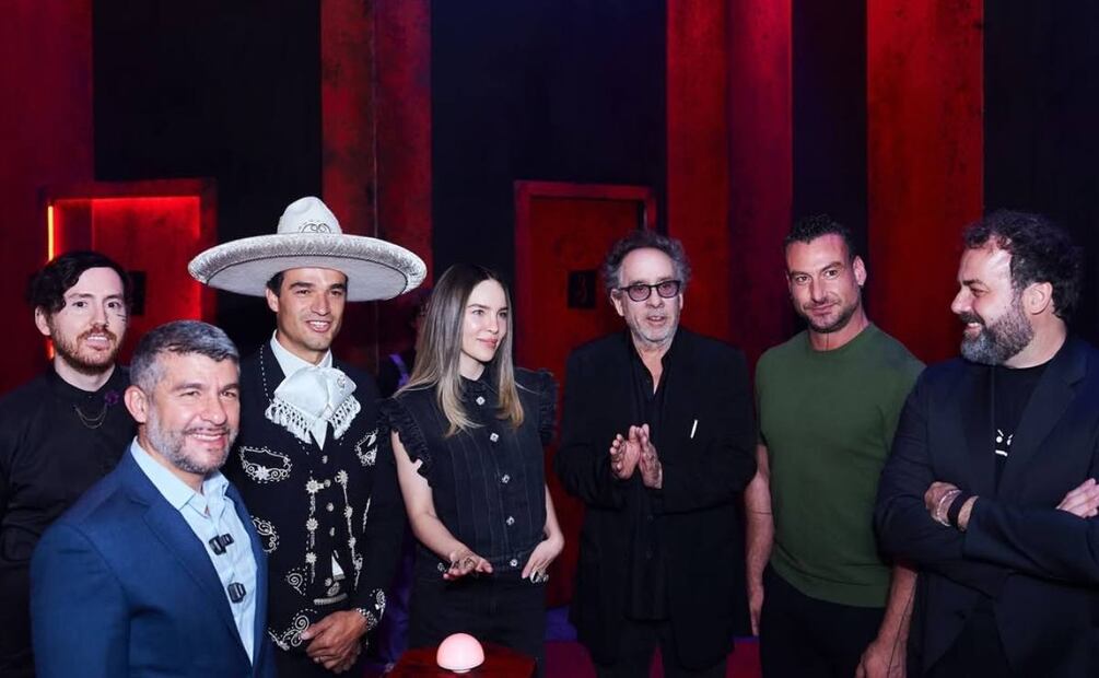 Belinda en la inauguración de 'Tim Burton: El Laberinto' / Foto: Instagram @timburtonslabyrinth