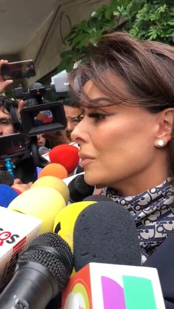 Velan los restos de la actriz Edith González en el Panteón Francés