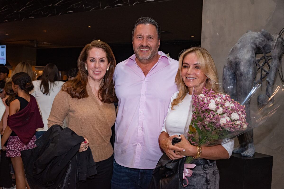 Greta Shelley, José Manuel García y Rosaura Henkel. (Foto: José Luis González)