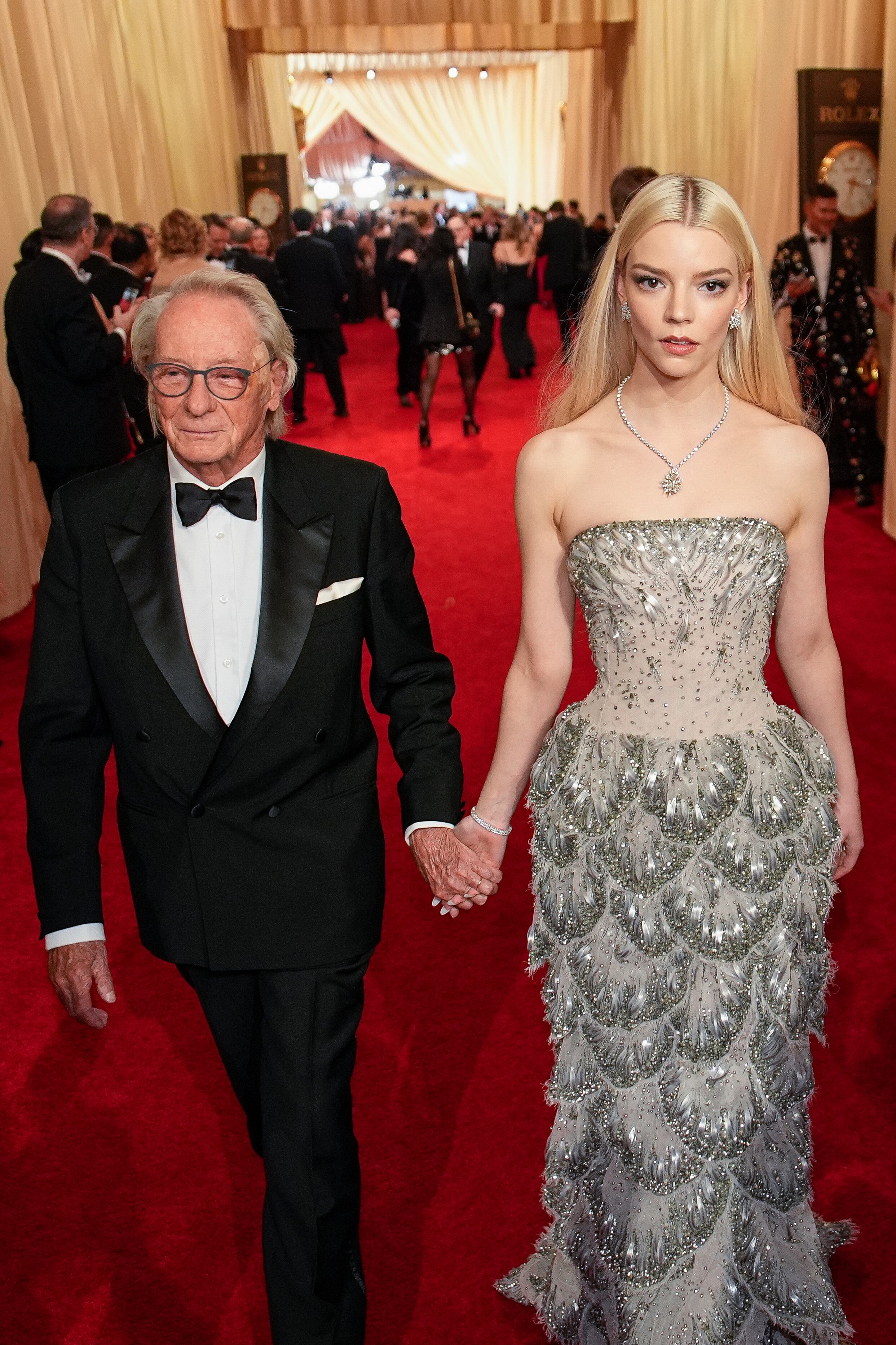 Anya Taylor Joy y Dennis Taylor/AP