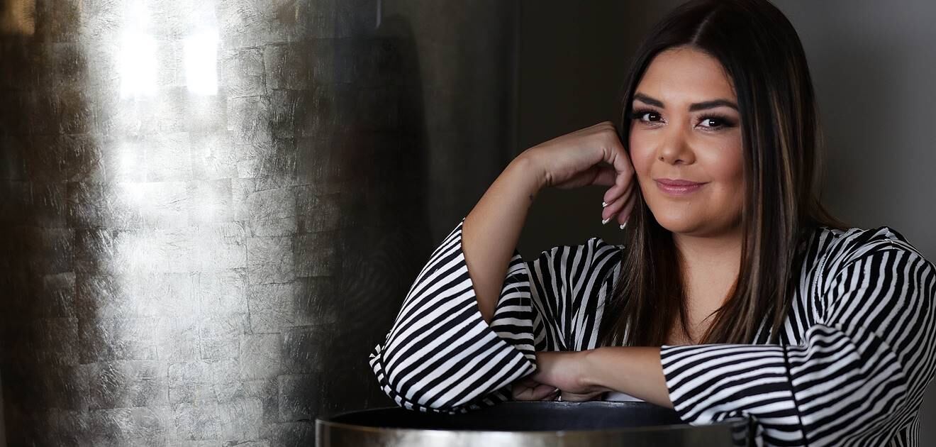 Yuridia, Scarlett Johansson y más celebridades que sufren fobia social