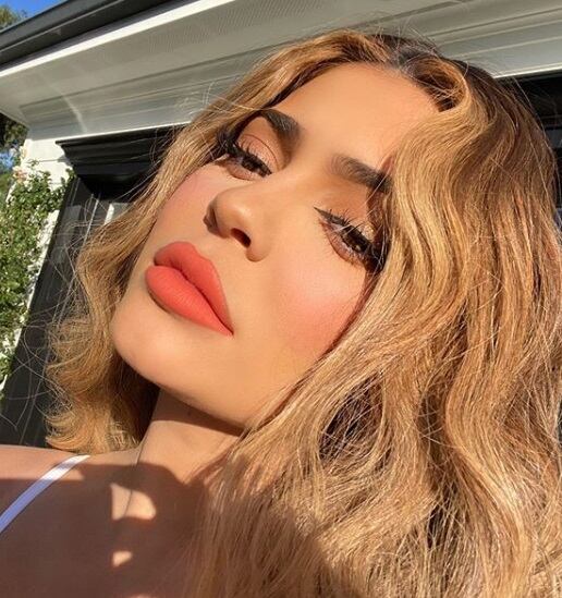 Kylie Jenner anuncia que hará desinfectante para manos