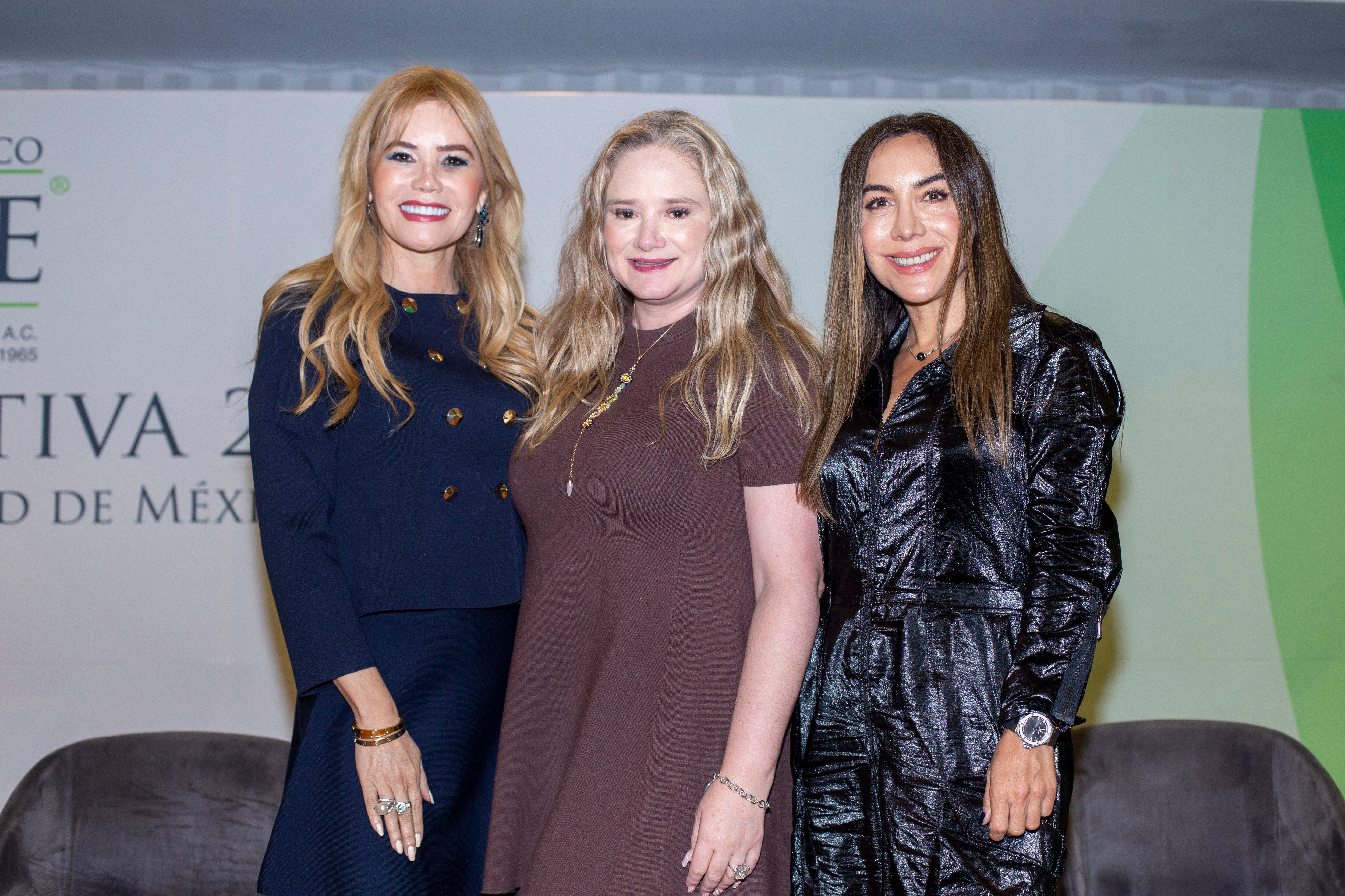 Norma Contreras, Valeria Ortiz y Alejandra Abad. (Foto: Edgar Silva Fuentes S.)