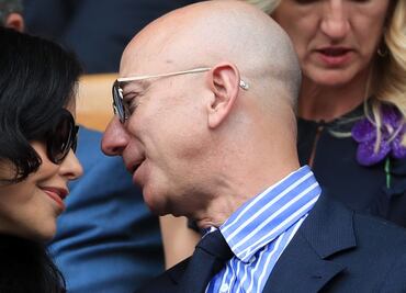 Las fotos más románticas de Jeff Bezos y Lauren Sanchez en Wimbledon