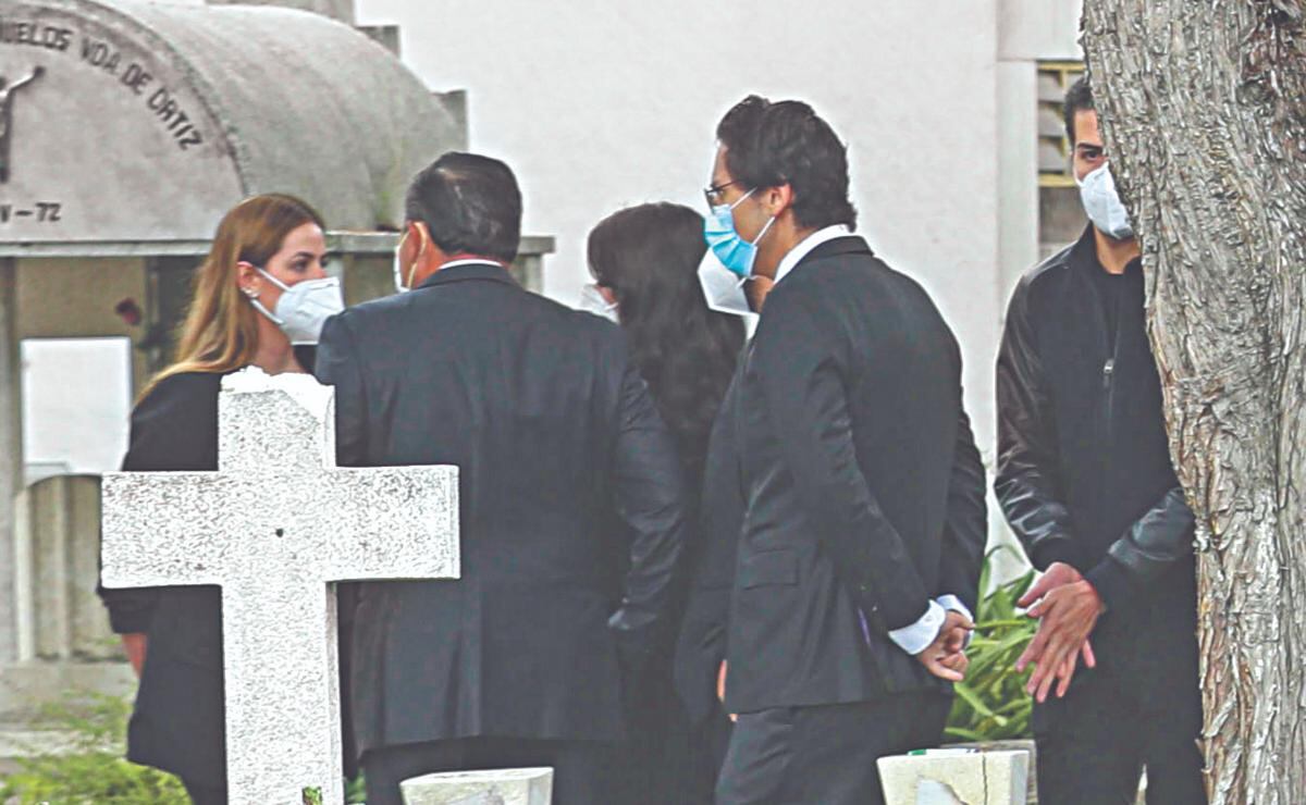Hijos de Peña Nieto acuden al entierro de Luis Miranda, papá de Luis Miranda Nava