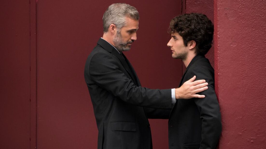 Manolo Caro adelanta detalles de la tercera temporada de La Casa de las Flores