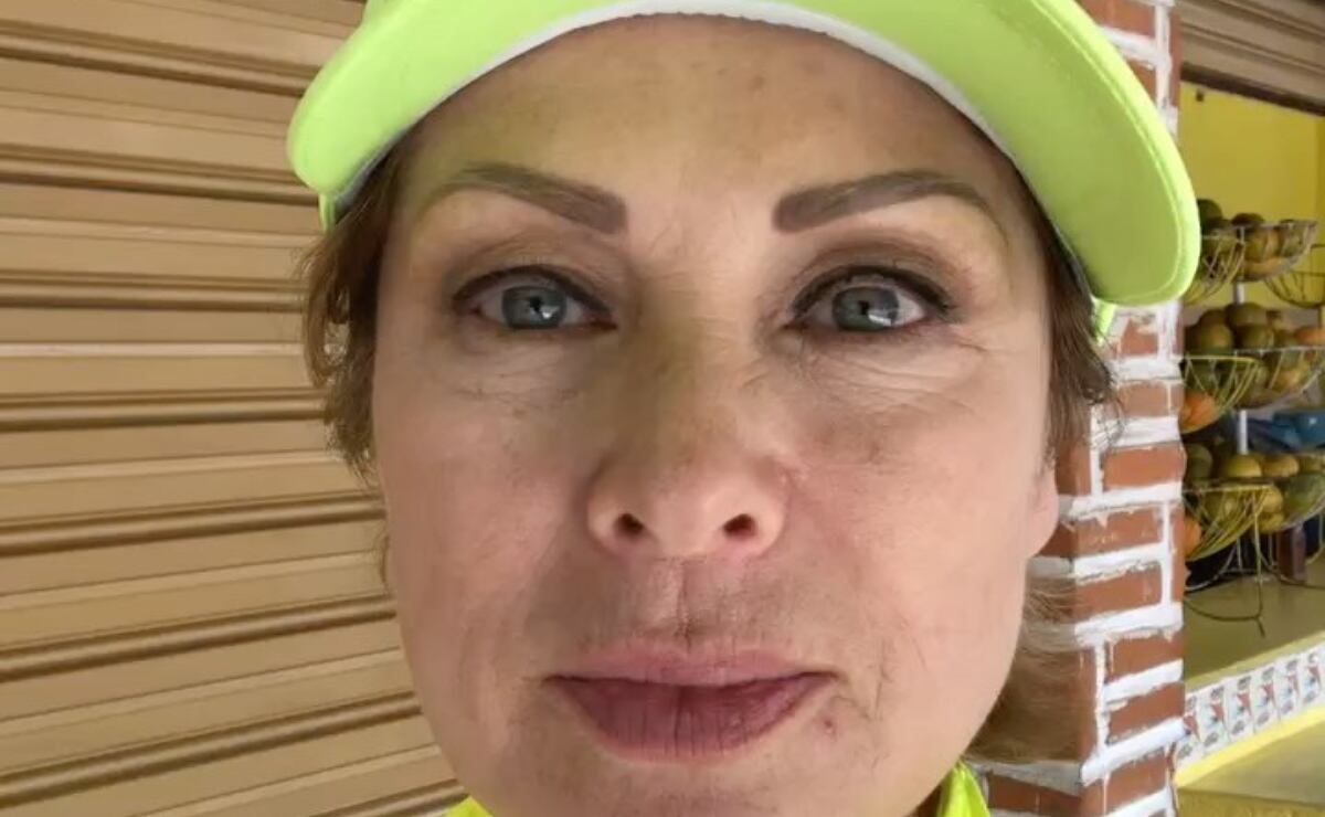 Lety Calderón presume sus pasos de baile mientras cocina 