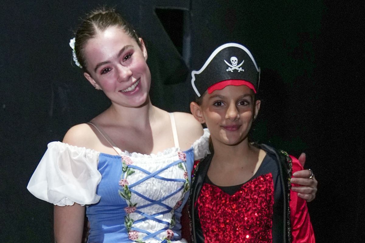 Mía Tsur y Francisca Baños. (Foto: Héptor Arjona)
