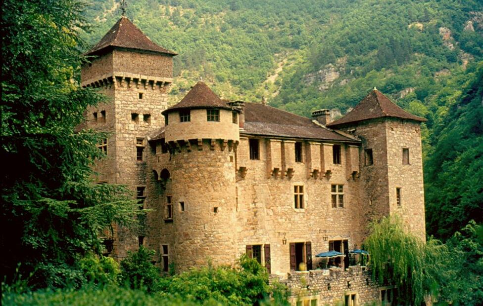 10 castillos donde te puedes hospedar