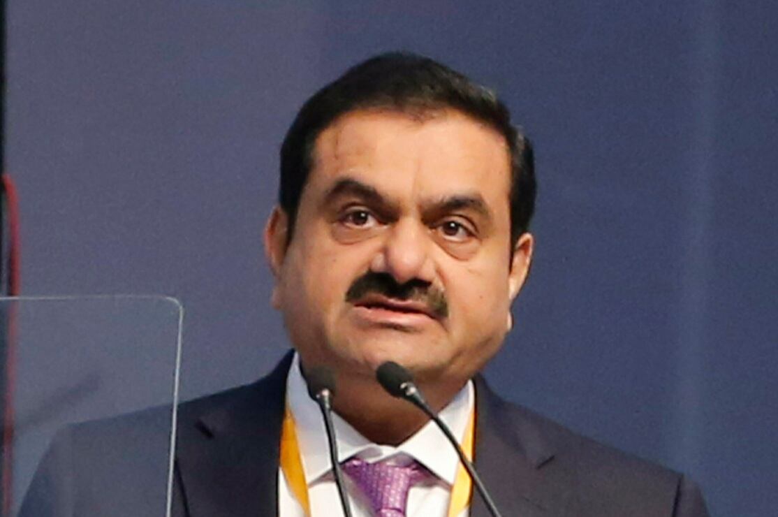Gautam Adani, multimillonario indio, señalado de fraude
