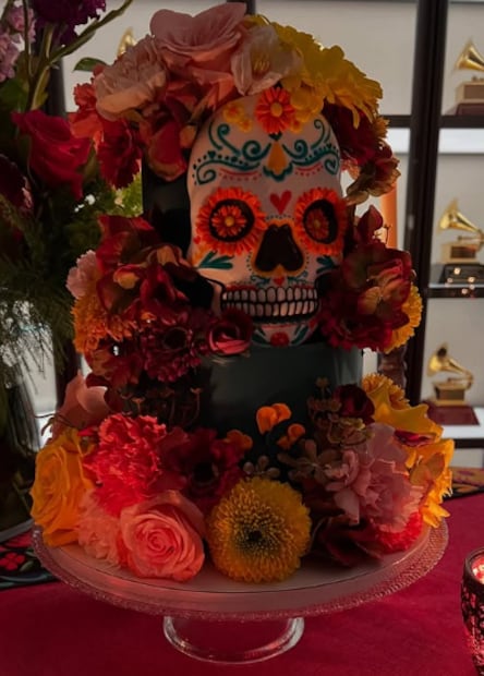 El pastel con detalles mexicanos de Candela Márquez / Foto: Instagram