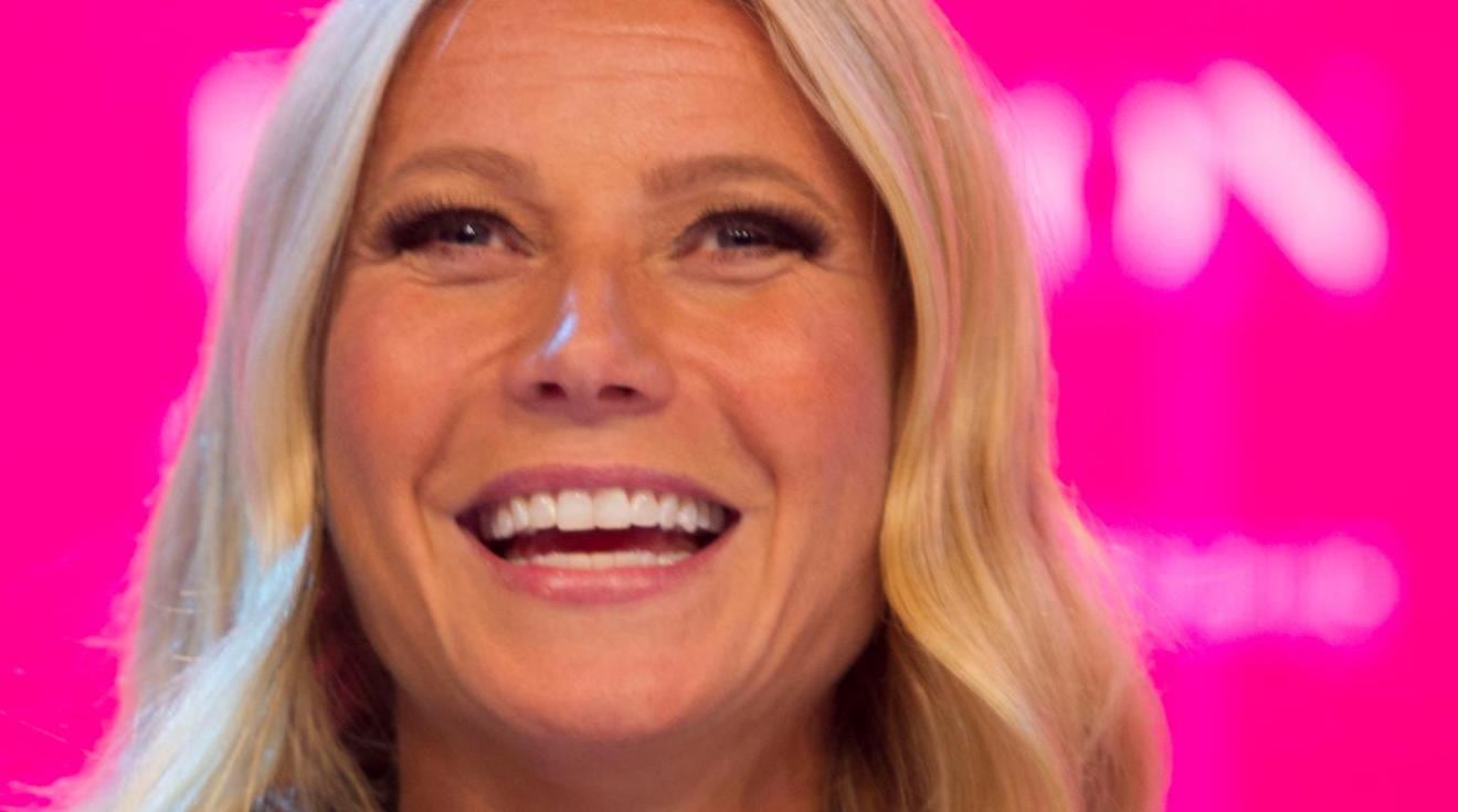 Gwyneth Paltrow cumple 48 años y lo celebra sin ropa